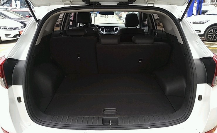 二手现代胜达和途胜哪个好,二手现代途胜值得购买吗