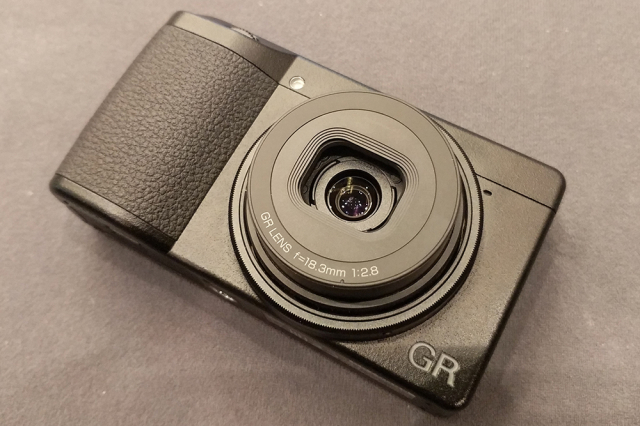 终于等到你，街拍神器理光GR3上手速评