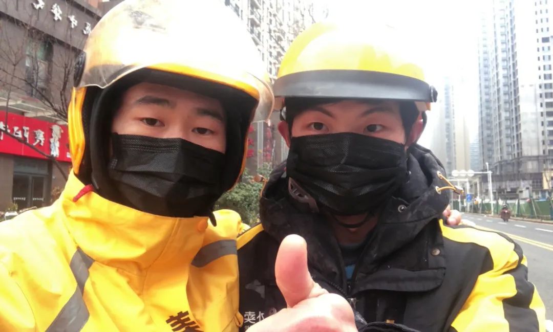 武汉众包骑手何文文，一天送202单，打破自己跑单记录