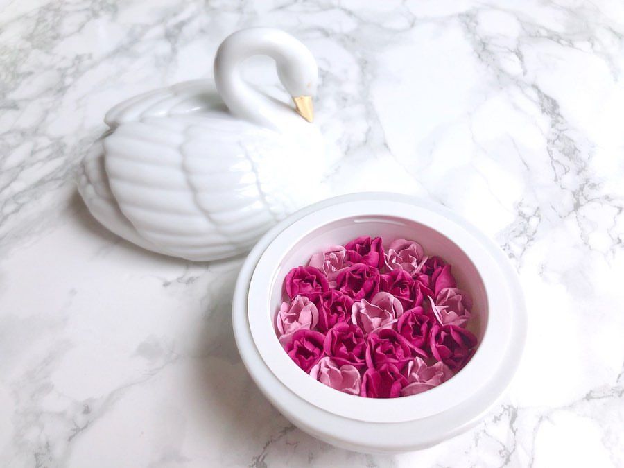 妙龄少女为何通宵数钱？原来是这些限定要靠抢