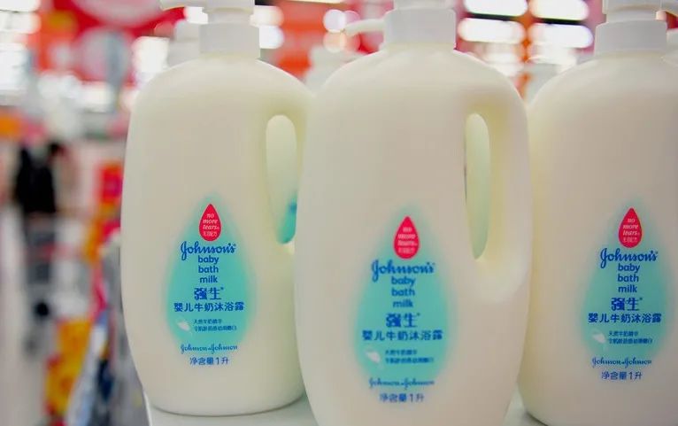 致癌、不良反应等事故不断的强生，怎么创造的135年不败神话？