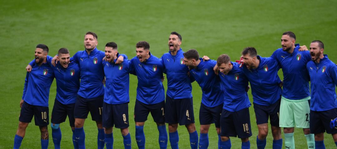 变身夺冠热门，蓝衣军团还能走多远？