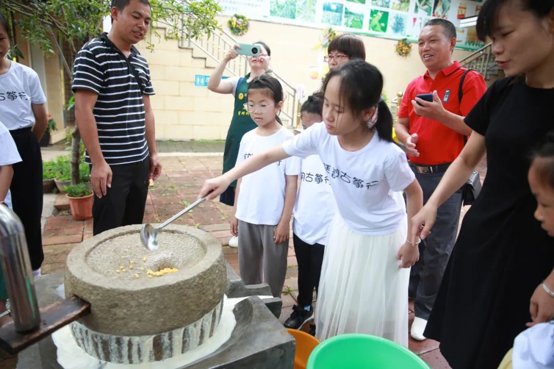 组图：武平县琴韵古筝行六一暨周年庆亲子活动圆满举行