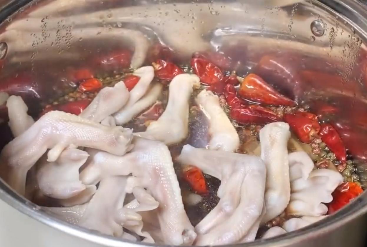 老卤卤鸭掌最正宗的方法,卤鸭掌的绝密配方