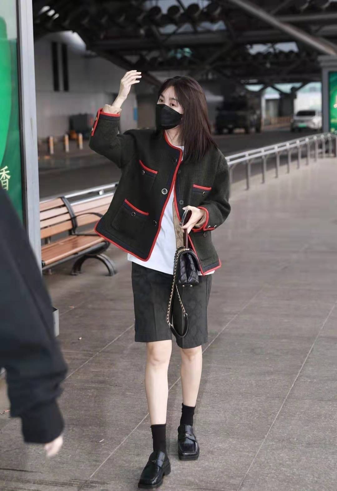 显脚小圆头鞋女,百搭小白鞋显脚小高级感方头