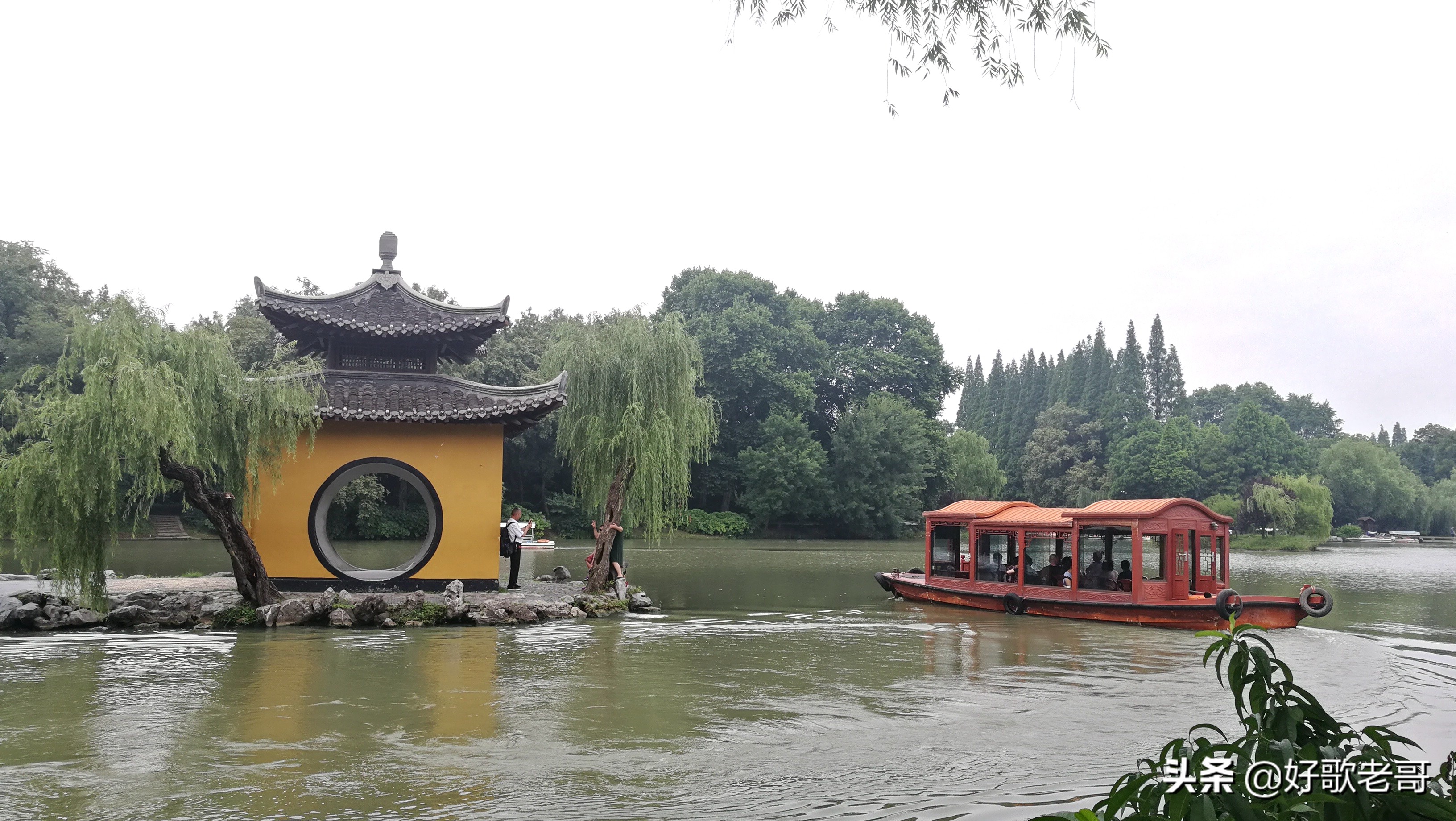 十里湖光,清澄缥碧,花木扶疏,连绵滴翠…瘦西湖游记