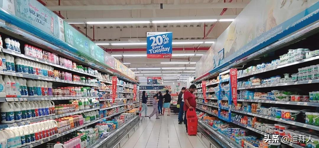 迪拜的物价多少钱一平方,迪拜顶级商场购物实拍