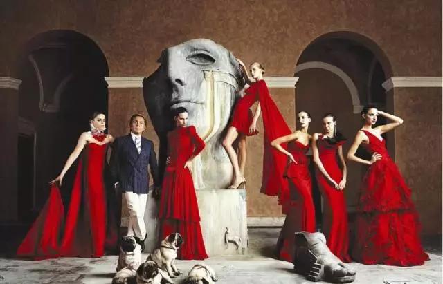 全球10大顶级服装设计师,世界十大服装顶级设计师排名