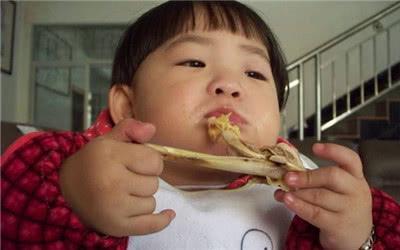 8岁孩子瘦成皮包骨了怎么办,八岁男孩瘦成皮包骨头图片