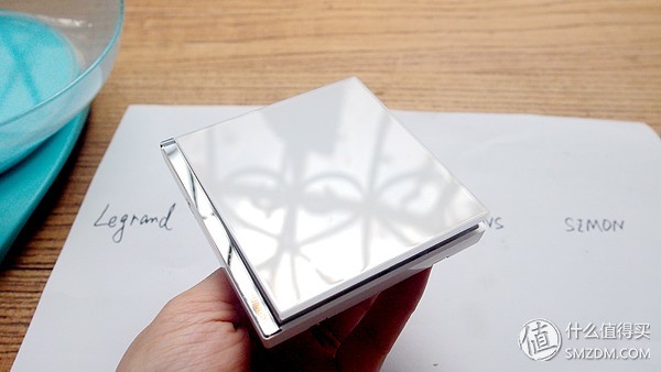罗格朗开关插座内部结构如何组装,施耐德罗格朗西蒙哪个性价比高