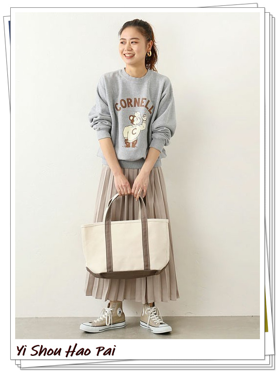 无帽灰色卫衣怎么搭配才好看,灰色无帽卫衣穿搭图片