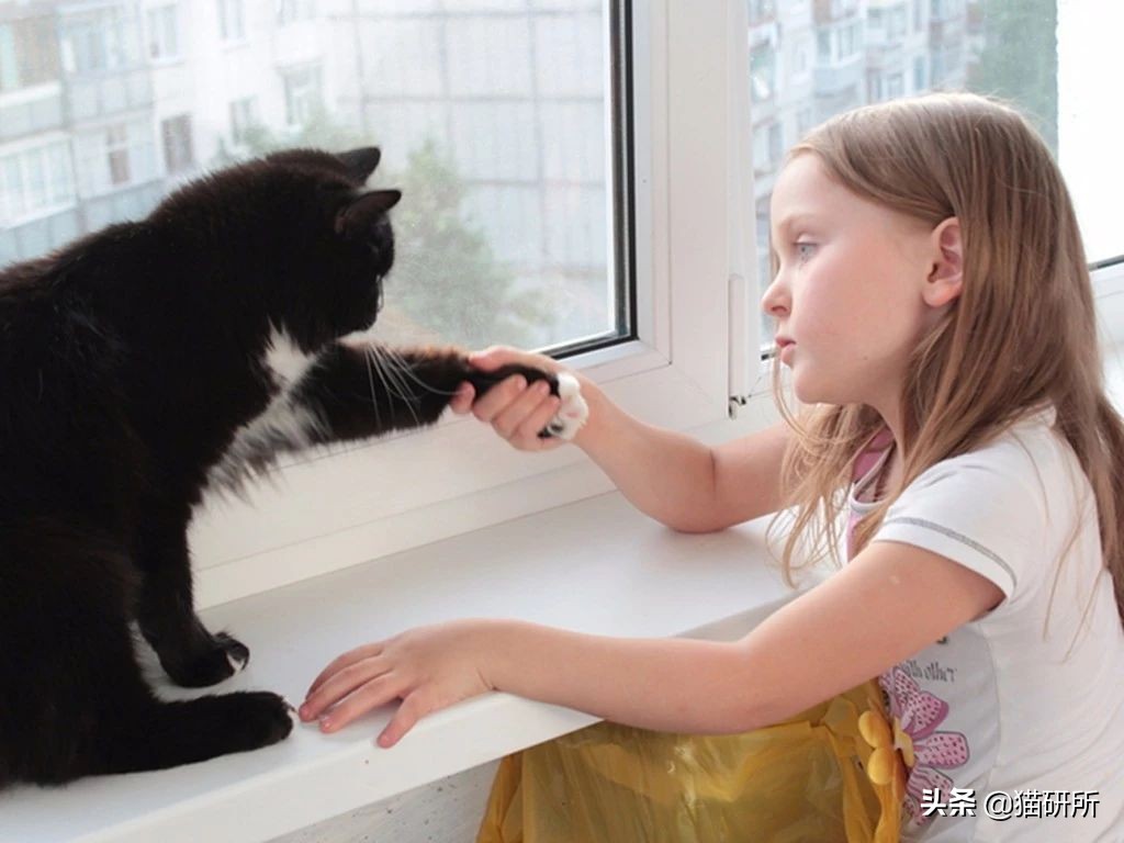 在外受气回家打儿子,在外受欺负回家打老婆孩子