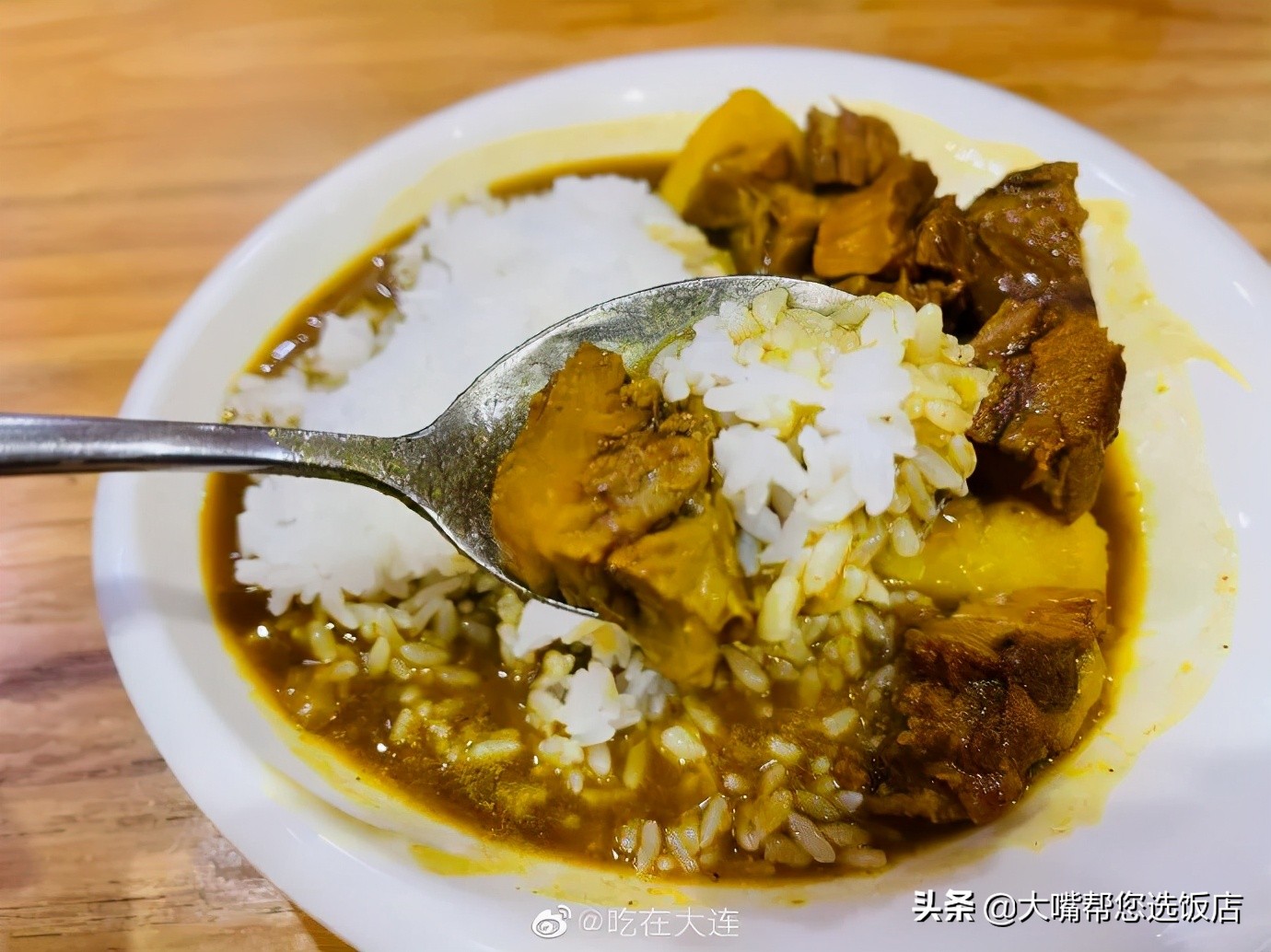 附近吃的美食推荐牛腩,大连万象汇美食店推荐牛腩