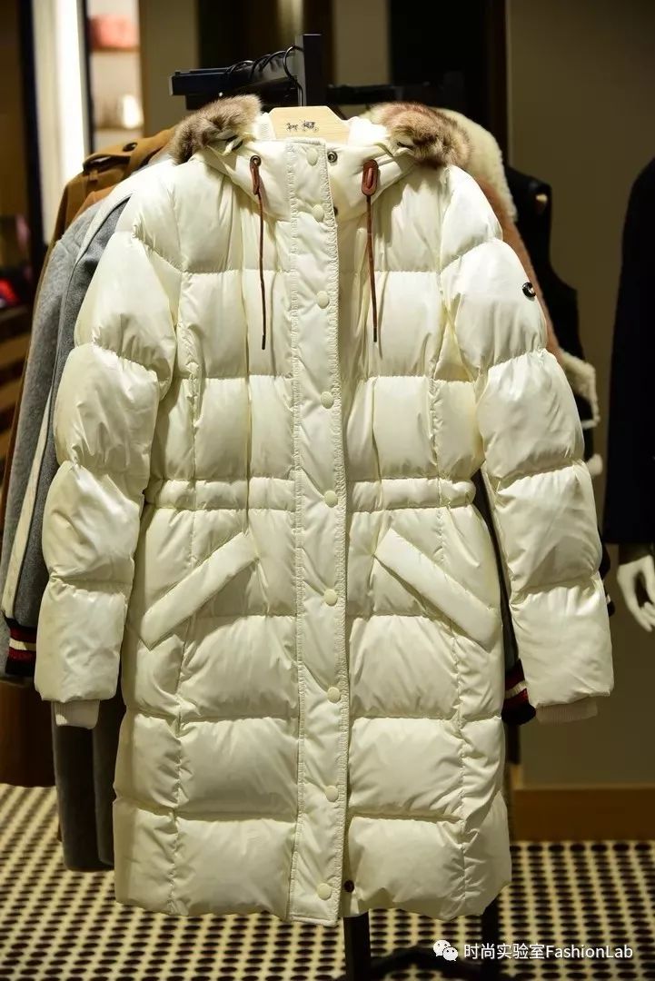 2折起的国际奢品折扣,去到这个意式奥莱小镇就能秒到