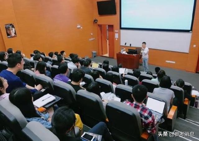 1300名应届毕业生入职京东,京东大学生入职情况怎样