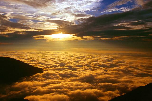 李白哪一首诗超过崔颢,李白的哪首诗超越了崔浩的黄鹤楼