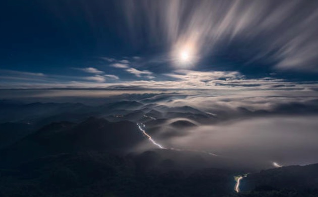 关于咏月的古诗李白写的,李白的咏月的五言绝句