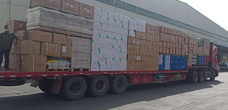 讲个笑话:滴滴做“货拉拉”,顺丰做企业“美团”,小哥:头盔呢