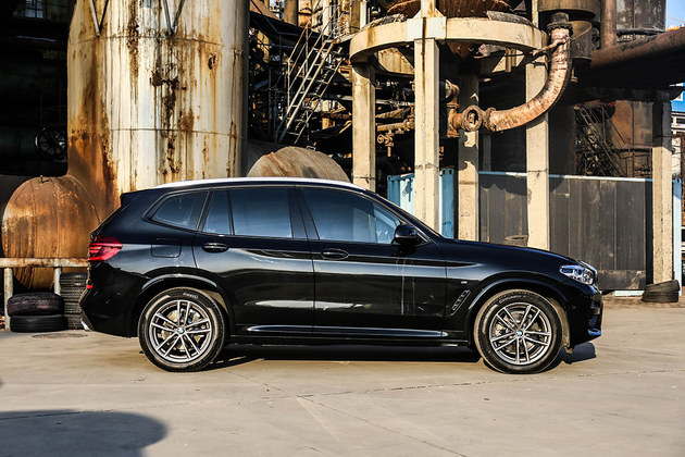短兵相接试驾宝马x3xdrive28i,宝马x3xdrive28i的优势