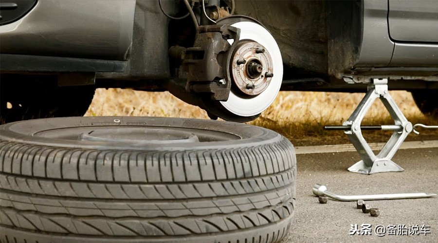 轮胎方向跑偏怎么手动调,轮胎补了方向偏了怎么办