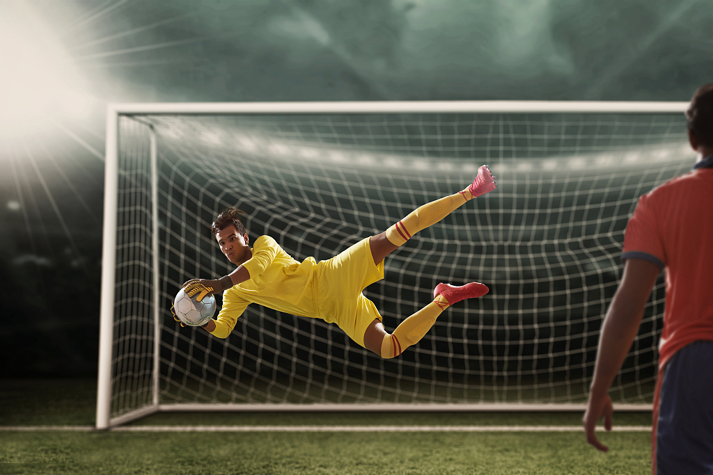 热爱足球无论输赢都值得敬畏,踢足球的注意事项和禁忌