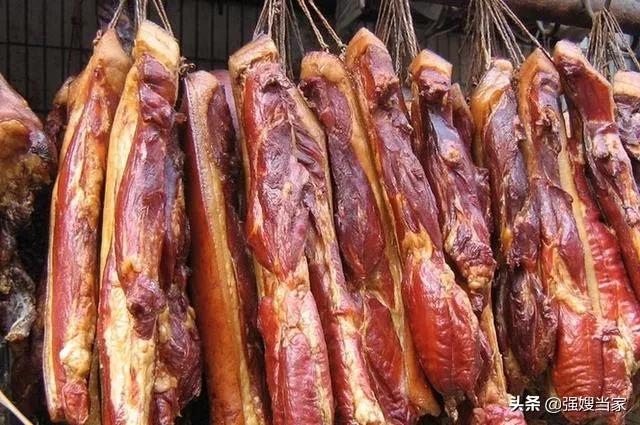 腌腊肉时抹白酒腌出有酒酸味,腌制腊肉错把醋当酱油放了怎么办