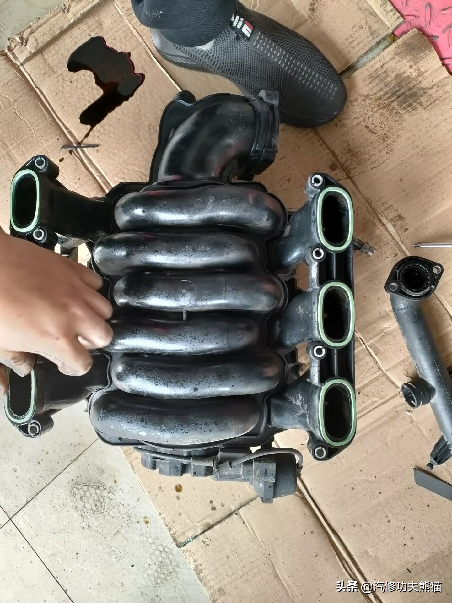 08款奥迪a6l手动挡2.0t烧机油么,09款奥迪a6l2.4烧机油怎么解决