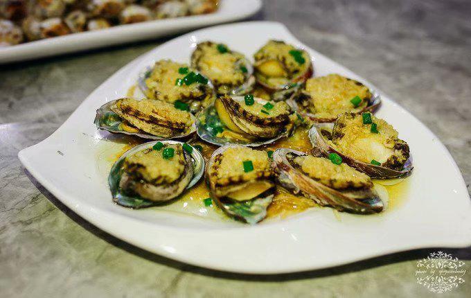 抛开所有的烦恼，奔向快乐无限的海口