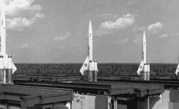 1983年的那个晚上，若不是他值班，地球或许早已一片废墟