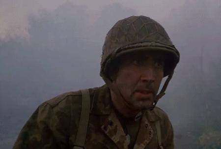 八路军穿上鬼子的防化服骗过鬼子,八路军穿着日本军装骗过鬼子