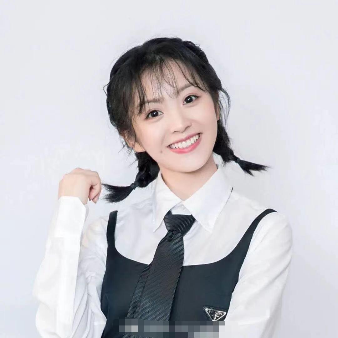 明星撞脸不可怕性别不同就尴尬,意想不到的明星撞脸