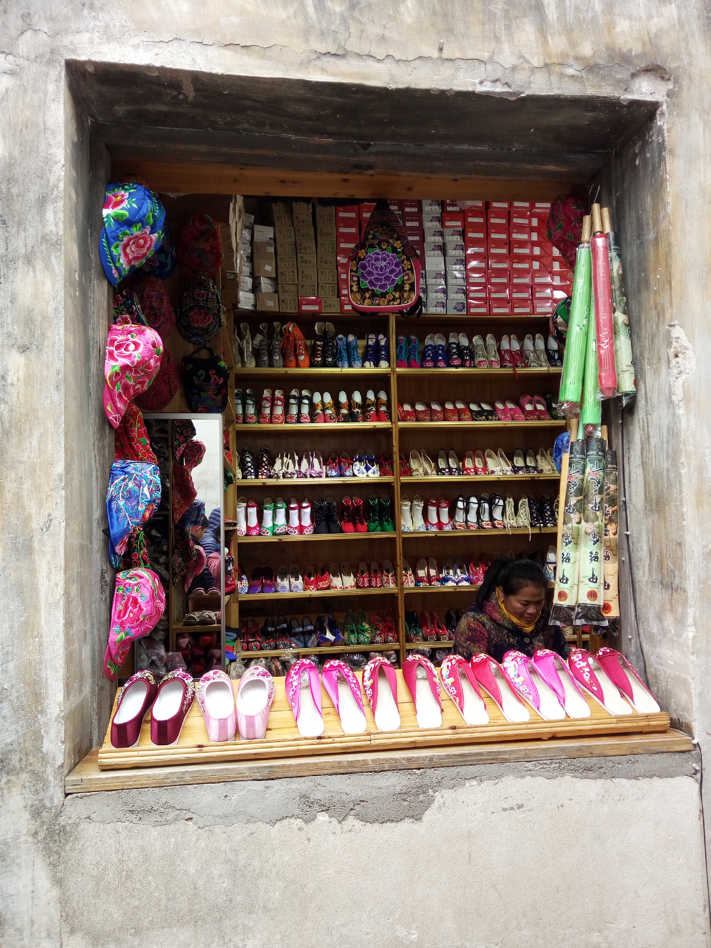 徽派村落宏村风景,山为牛头树为角的意思