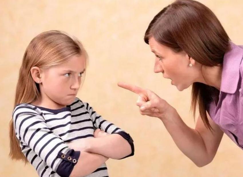 孩子叛逆淘气恶作剧怎么办,孩子恶作剧时应该怎么沟通