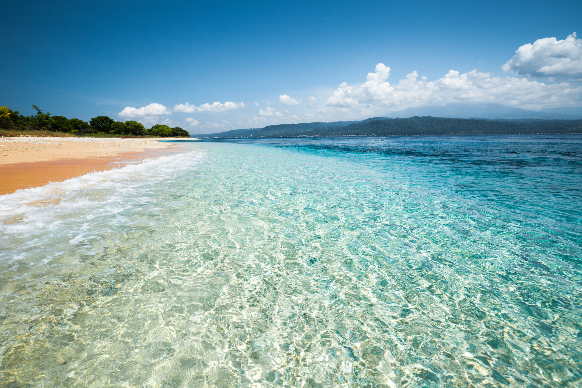 国际旅行语言不通怎么办？学会这些，你也可以走遍全世界