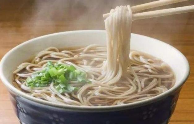 粗活又筋道又快的面条怎么下,来一碗热乎乎的拉面