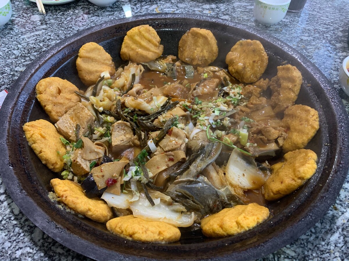 炖鱼怎么去腥又好吃,炖鱼时只放料酒不放啤酒能去腥吗