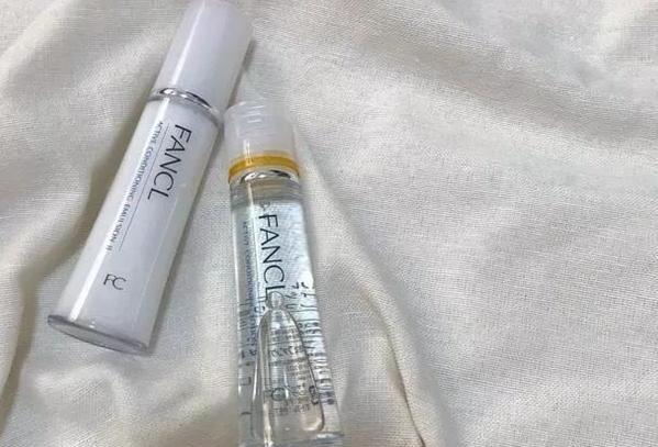 护肤不油腻推荐什么水乳,基础补水不带美白修复功效的水乳