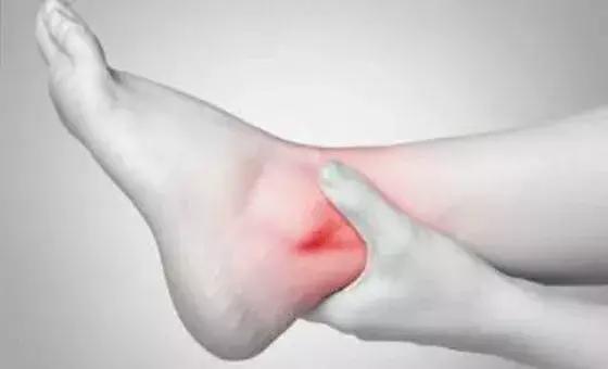 扭伤拉伤处置,扭伤拉伤治疗手法