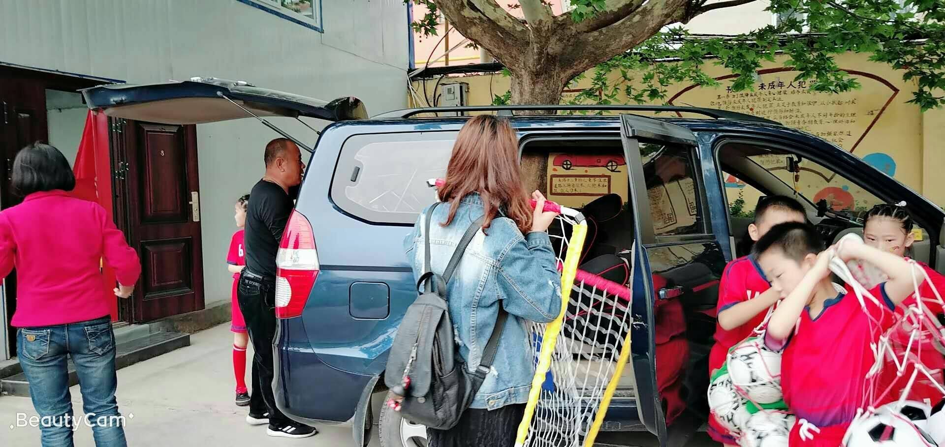 灏忓缁忓吀璇佃娲诲姩鍦嗘弧钀藉箷,灏忓瀹岀編鏀跺畼鍥炲繂鎴愰暱鍘嗙▼