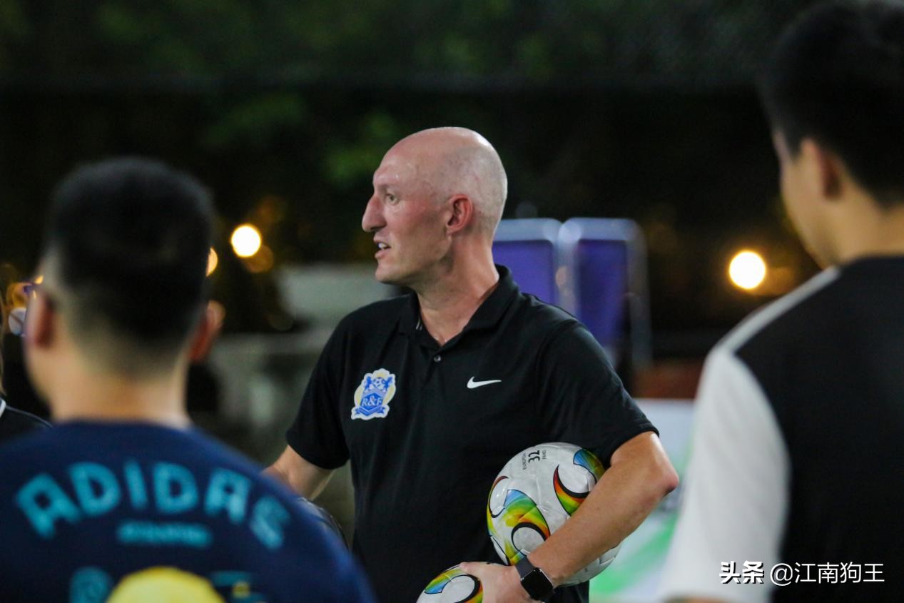 富力青教现身网易足球节,现场授徒你学到了多少