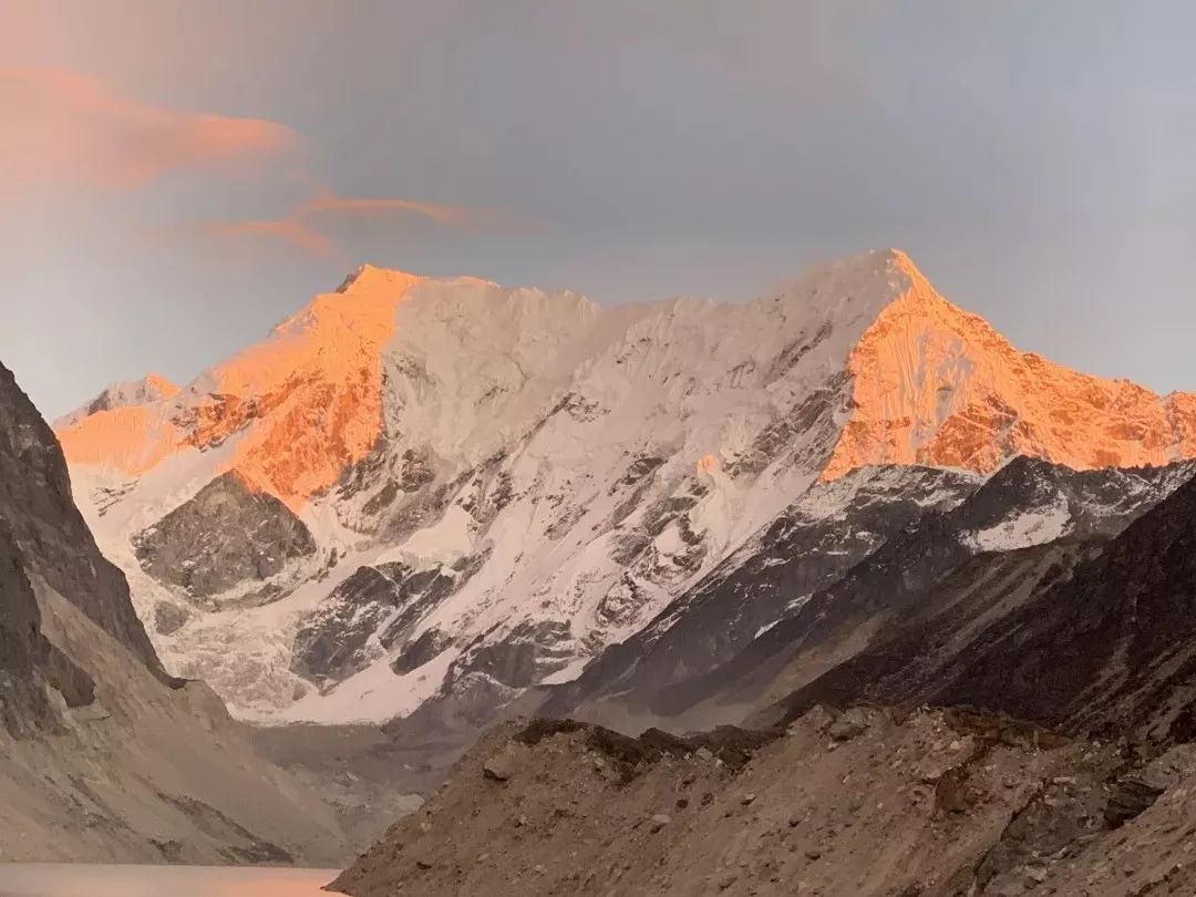 那些与登山八竿子都打不着的企业品牌，为何要为登山慷慨解囊？