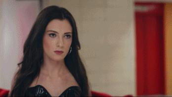 触及各种禁忌点的邪典之作被改编成了电影，一开播就大获好评