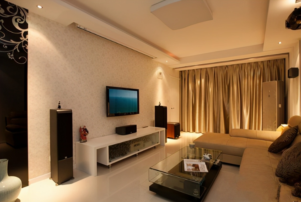 家庭影院设计与装修的要点,客厅家庭影院配置方案