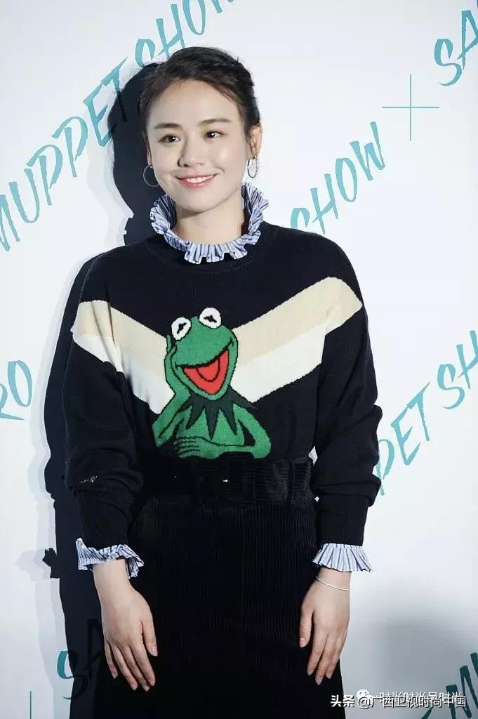 荷叶边显瘦又洋气,荷叶边的搭配技巧