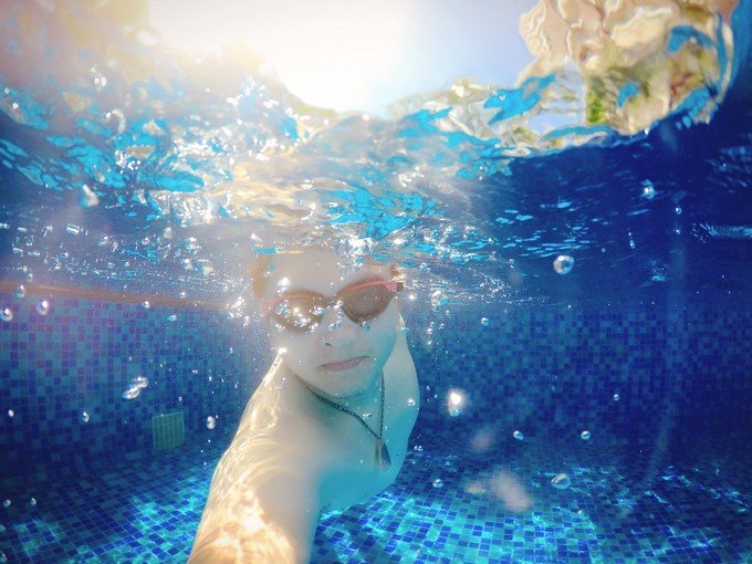 跟着我的步伐带着你走遍珠三角,跟着我的脚步去旅行歌曲