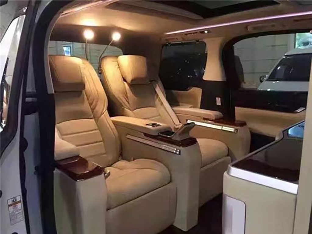 平行进口丰田埃尔法3.5加价多少钱,丰田埃尔法加价卖的原因