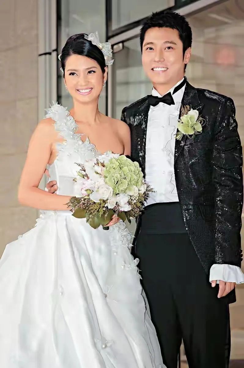 刘銮雄历任女友照片,刘銮雄历届女友顺序