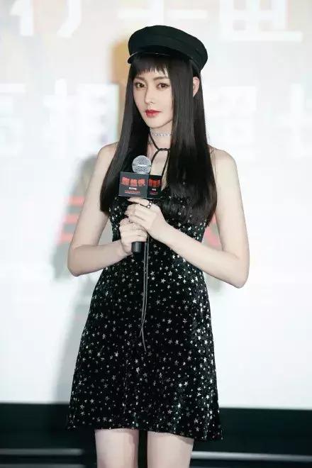 巩俐周冬雨同场视频,周冬雨巩俐同款