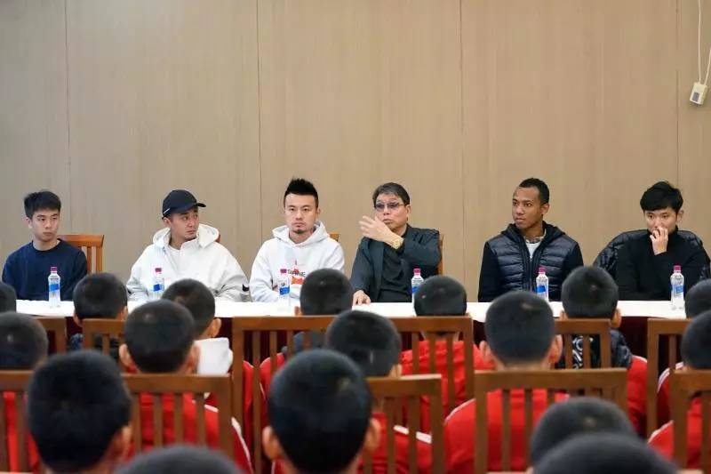 徐根宝武磊曹赟定,徐根宝曹赟定朱辰杰