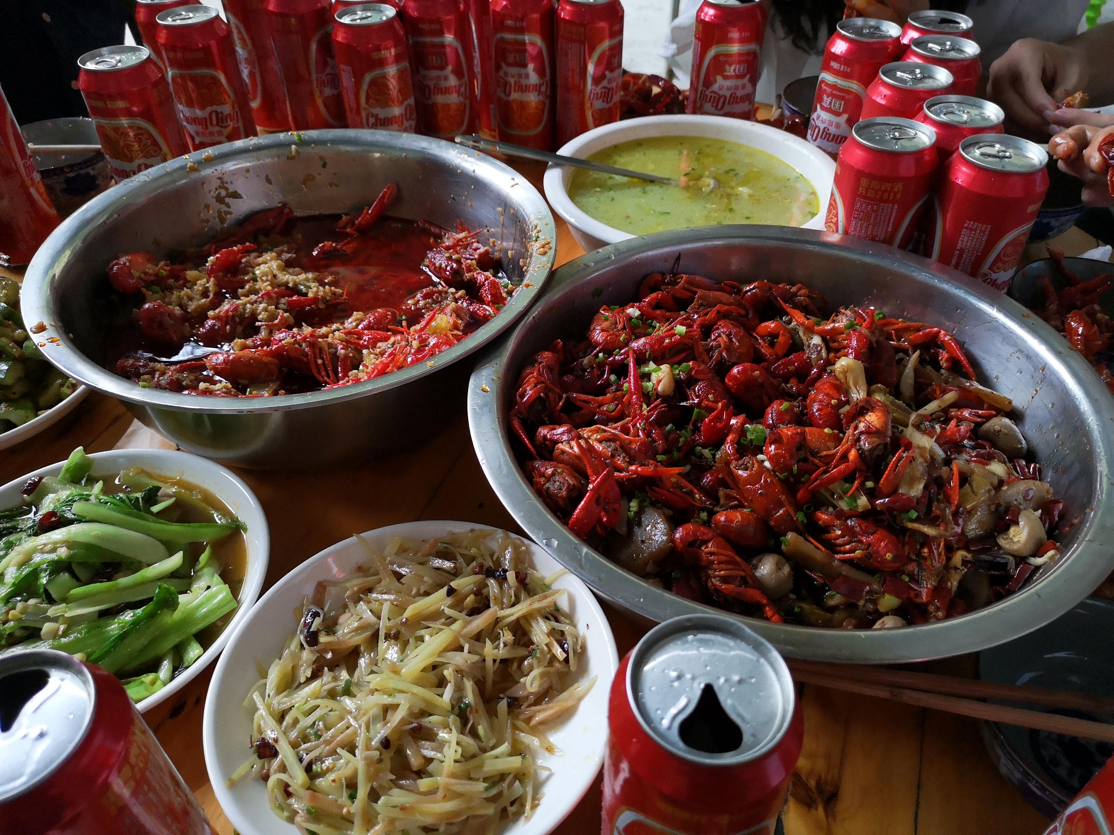 两大一小亲子游玩南川,重庆主城适合小孩玩水抓螃蟹地方